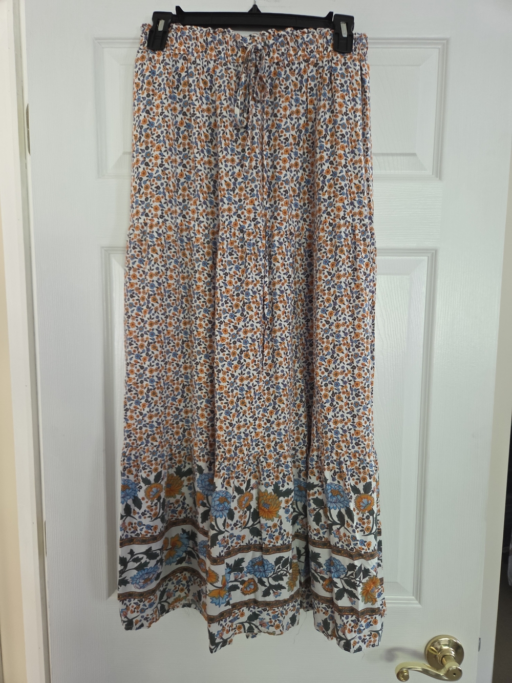 Bohemian Floral Maxi Skirt in White, Blue & Tan Large Zesica